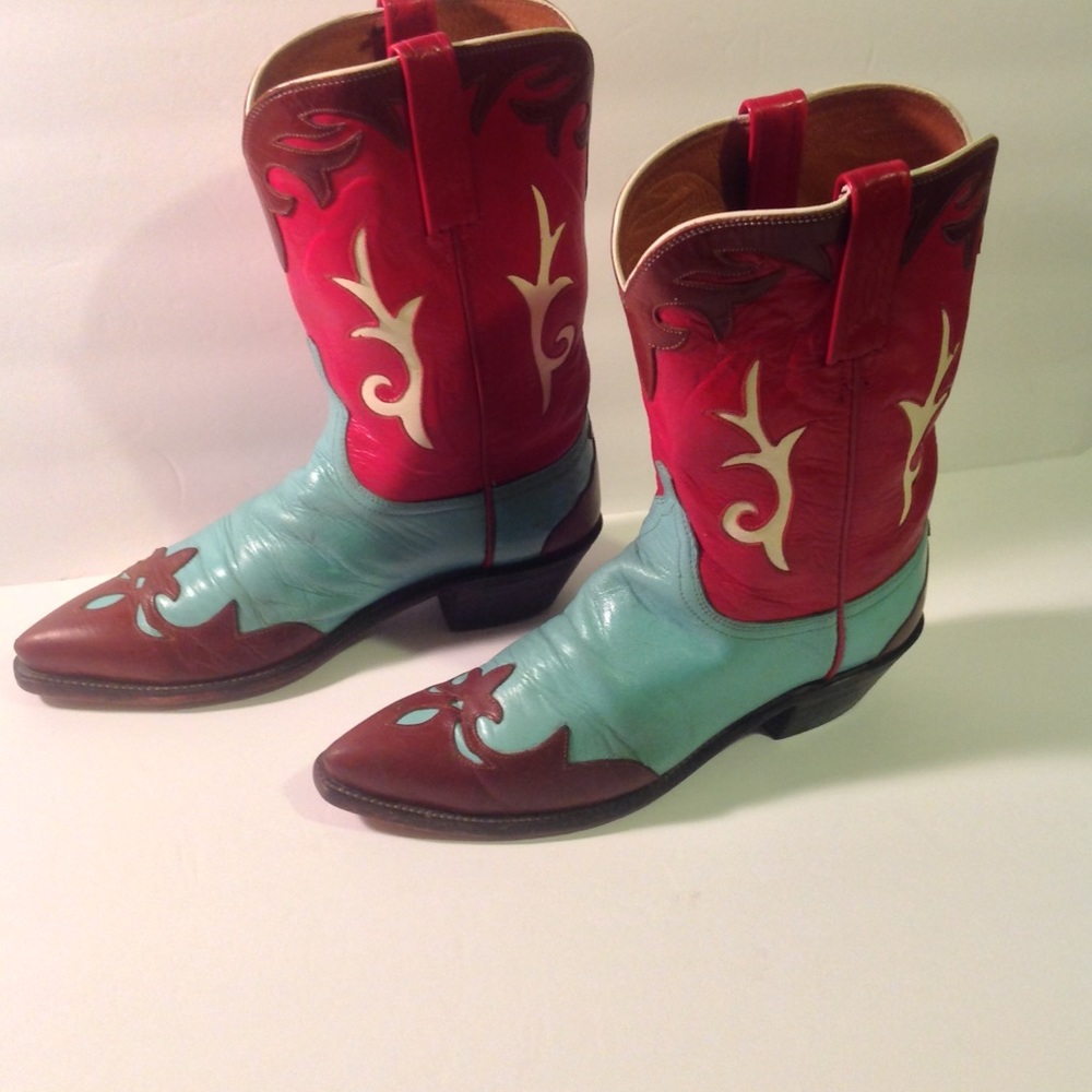 Women's size 8 1/2 B Lucchese Cowgirl boots. - Picture 2 of 8